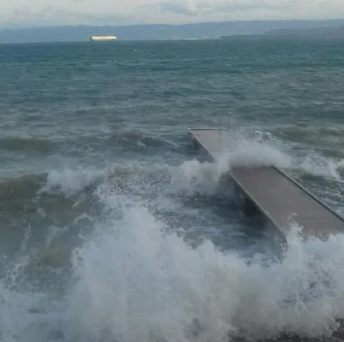 アパート Zankolic